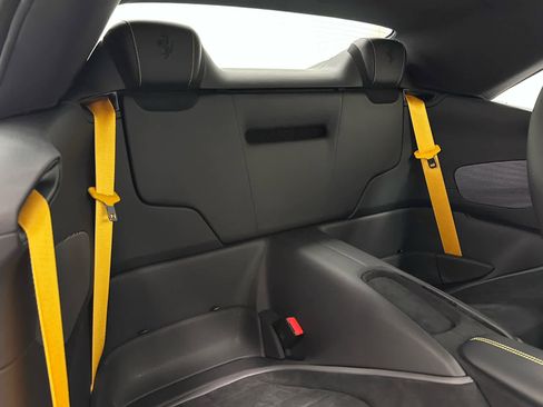 Used 2025 Ferrari Roma Spider RWD image 25