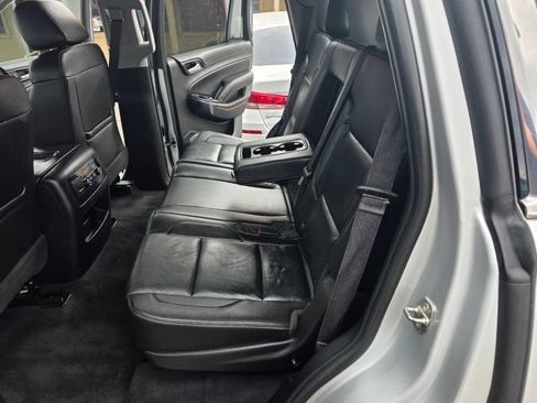 Used 2019 Chevrolet Tahoe LT RWD image 34