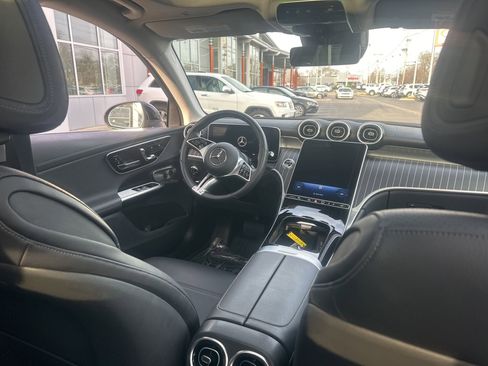 Used 2023 Mercedes-Benz GLC 300 GLC 300 image 13
