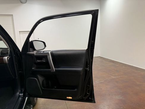 Used 2021 Toyota 4Runner Limited image 60