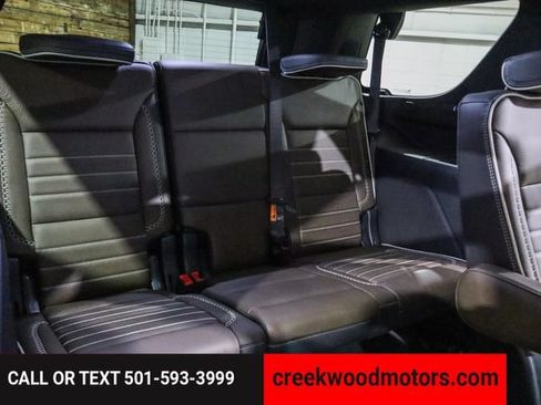 Used 2025 GMC Yukon Denali Ultimate AWD/4WD image 53