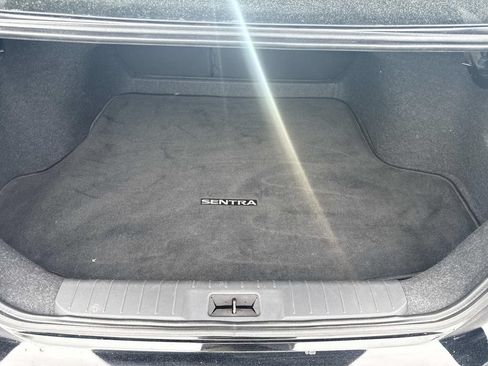 Used 2022 Nissan Sentra SR FWD image 7