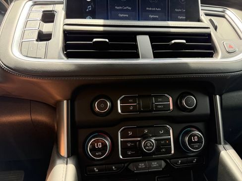 Used 2022 Chevrolet Tahoe LT RWD image 18