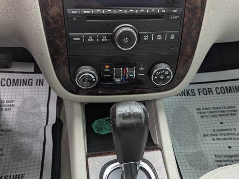 Used 2014 Chevrolet Impala LT w/ LT Sunroof Package image 9