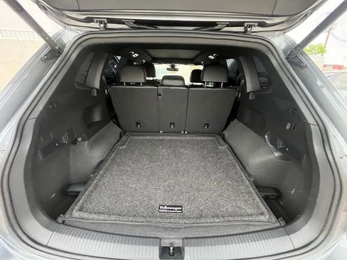 Certified 2024 Volkswagen Tiguan SEL R-Line w/ MDO Package, Two-Row AWD/4WD image 6