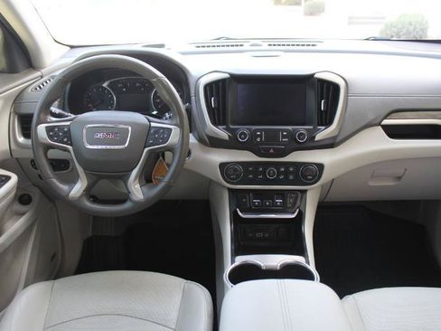 Used 2020 GMC Terrain Denali w/ Denali Premium Package AWD/4WD image 22