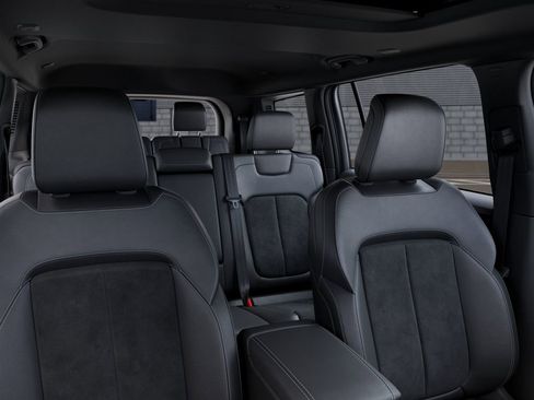 New 2026 Jeep Grand Cherokee L 2WD image 26