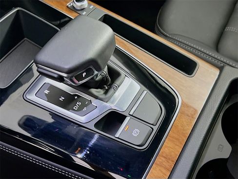 Used 2023 Audi Q5 2.0T Premium Plus w/ Premium Plus Package image 18