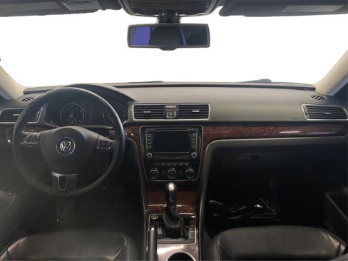 Used 2013 Volkswagen Passat 2.5 SEL FWD image 20