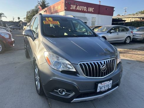 Used 2014 Buick Encore Leather FWD image 2