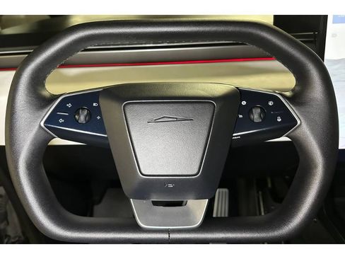 Used 2024 Tesla Cybertruck AWD Crew Cab image 25