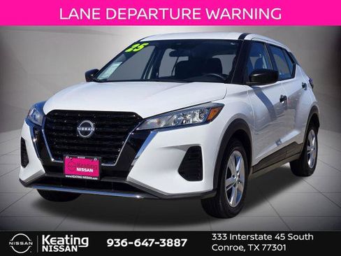 Certified 2025 Nissan Kicks Play S image 8