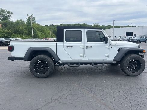 Used 2020 Jeep Gladiator Sport w/ Quick Order Package 24S AWD/4WD image 4