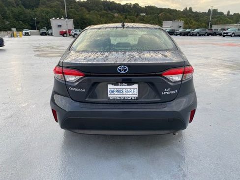 Certified 2023 Toyota Corolla LE AWD/4WD image 11
