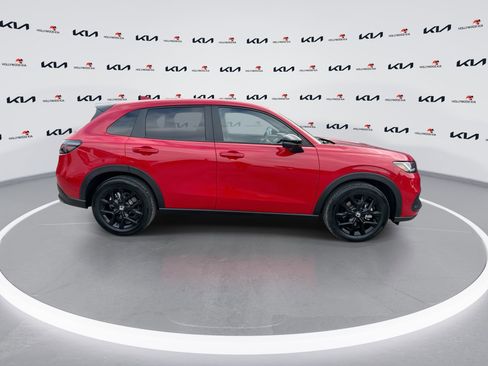 Used 2025 Honda HR-V Sport image 9