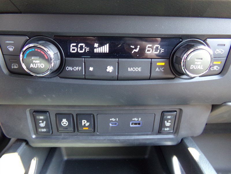 Used 2022 Nissan Frontier SV AWD/4WD image 34
