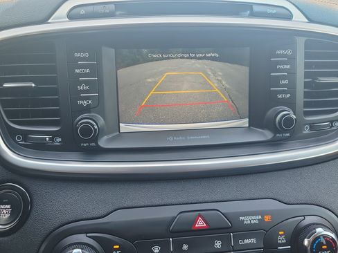 Used 2018 Kia Sorento EX AWD/4WD image 27