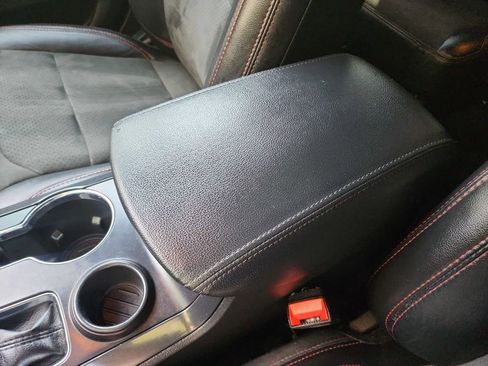 Used 2018 Ford Explorer XLT w/ Equipment Group 202A image 27