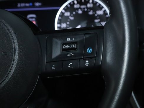 Used 2023 Nissan Rogue SV w/ SV Premium Package image 24