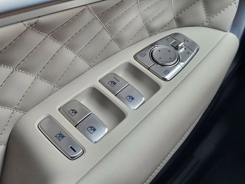 Used 2025 Genesis G70 3.3T Advanced w/ Sport Prestige Package image 22