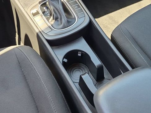 Used 2025 Hyundai Kona SEL FWD image 24
