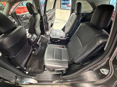 Used 2017 Toyota Highlander Limited AWD/4WD image 55