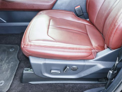 Used 2022 Ford Expedition Limited image 15