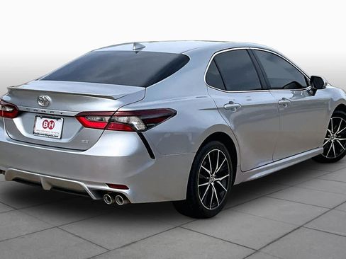 Used 2024 Toyota Camry SE FWD image 13
