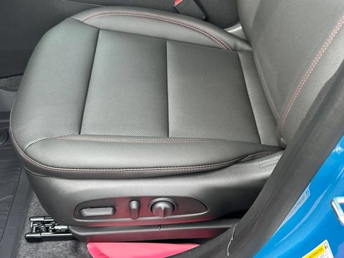 New 2026 Chevrolet Trax RS w/ Sunroof Package FWD image 13