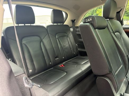 Used 2015 Audi Q7 TDI Premium Plus w/ Premium Plus Package AWD/4WD image 18