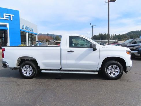 Used 2025 Chevrolet Silverado 1500 W/T image 9