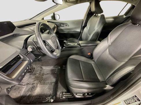 Certified 2025 Toyota Prius XLE FWD image 22