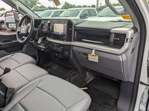New 2025 Ford F550 4x4 Crew Cab image 70