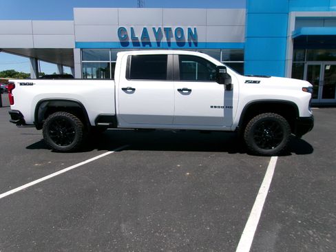 New 2026 Chevrolet Silverado 2500 LT w/ Trail Boss Package AWD/4WD image 2