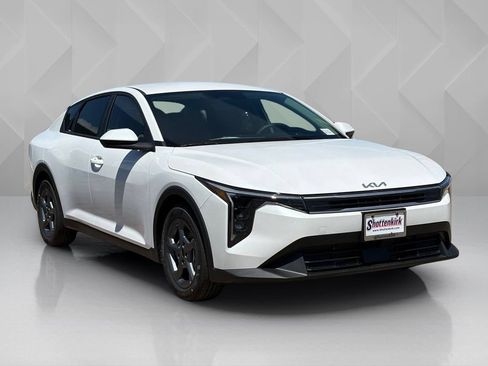 New 2026 Kia K4 FWD image 3