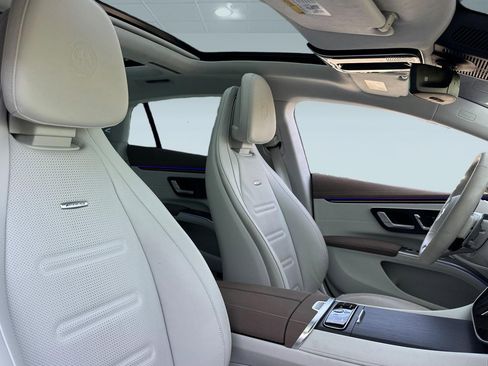 Certified 2023 Mercedes-Benz EQS AMG 4MATIC image 31