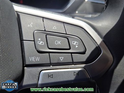 Used 2022 Volkswagen Tiguan SE w/ Panoramic Sunroof Package FWD image 27
