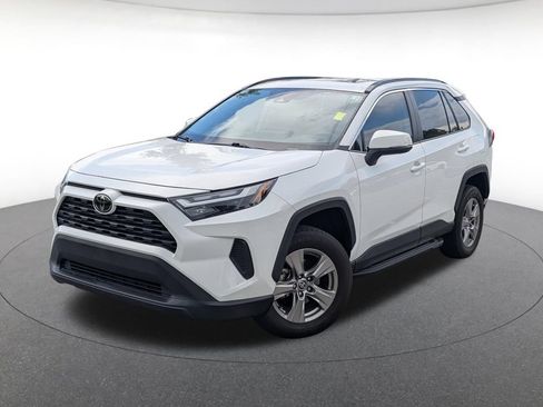 Used 2023 Toyota RAV4 XLE w/ Convenience Package FWD image 1