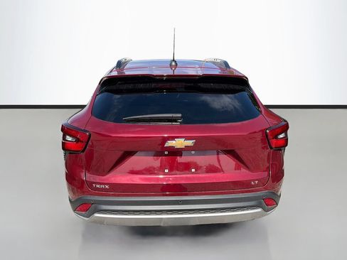 Used 2025 Chevrolet Trax LT w/ Driver Confidence Package FWD image 7