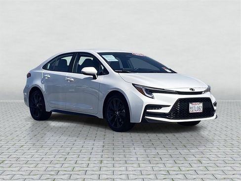 Certified 2025 Toyota Corolla SE image 10