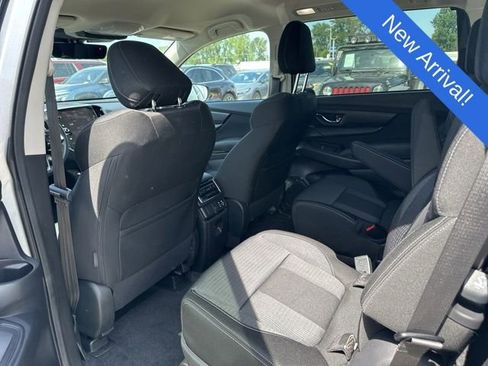 Used 2025 Subaru Ascent Premium AWD/4WD image 10