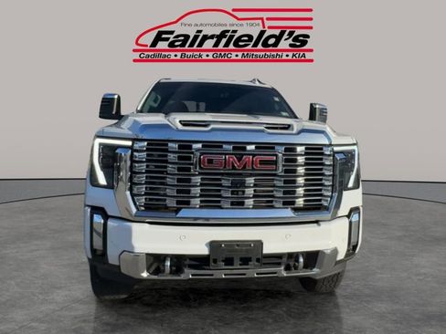 Used 2024 GMC Sierra 3500 Denali w/ Denali Reserve Package image 8