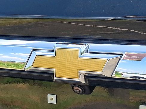 Used 2023 Chevrolet Traverse LT w/ LPO, Floor Liner Package image 29