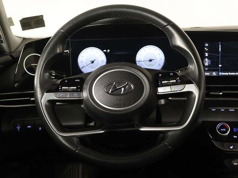 Certified 2023 Hyundai Elantra SEL w/ Convenience Package FWD image 32