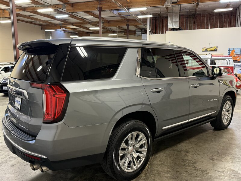 Used 2021 GMC Yukon Denali w/ Denali Premium Package AWD/4WD image 7