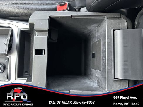 Used 2021 Ford Explorer XLT w/ Equipment Group 202A image 30