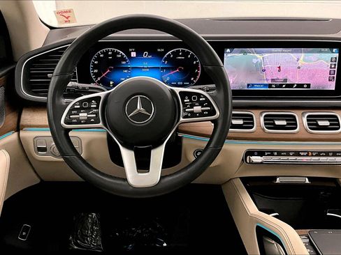 Certified 2022 Mercedes-Benz GLE 450 4MATIC image 4