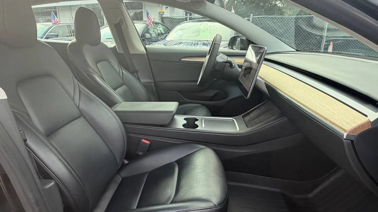 Used 2022 Tesla Model 3 RWD image 11