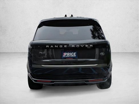 Used 2023 Land Rover Range Rover SE image 6