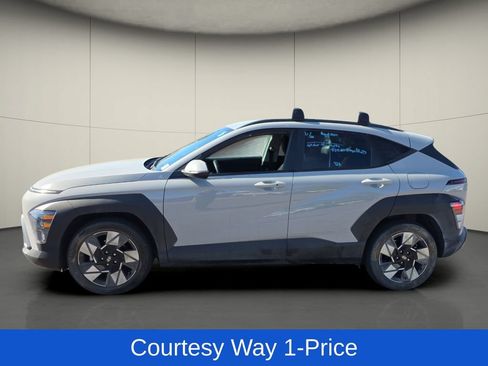 Used 2025 Hyundai Kona SEL FWD image 5